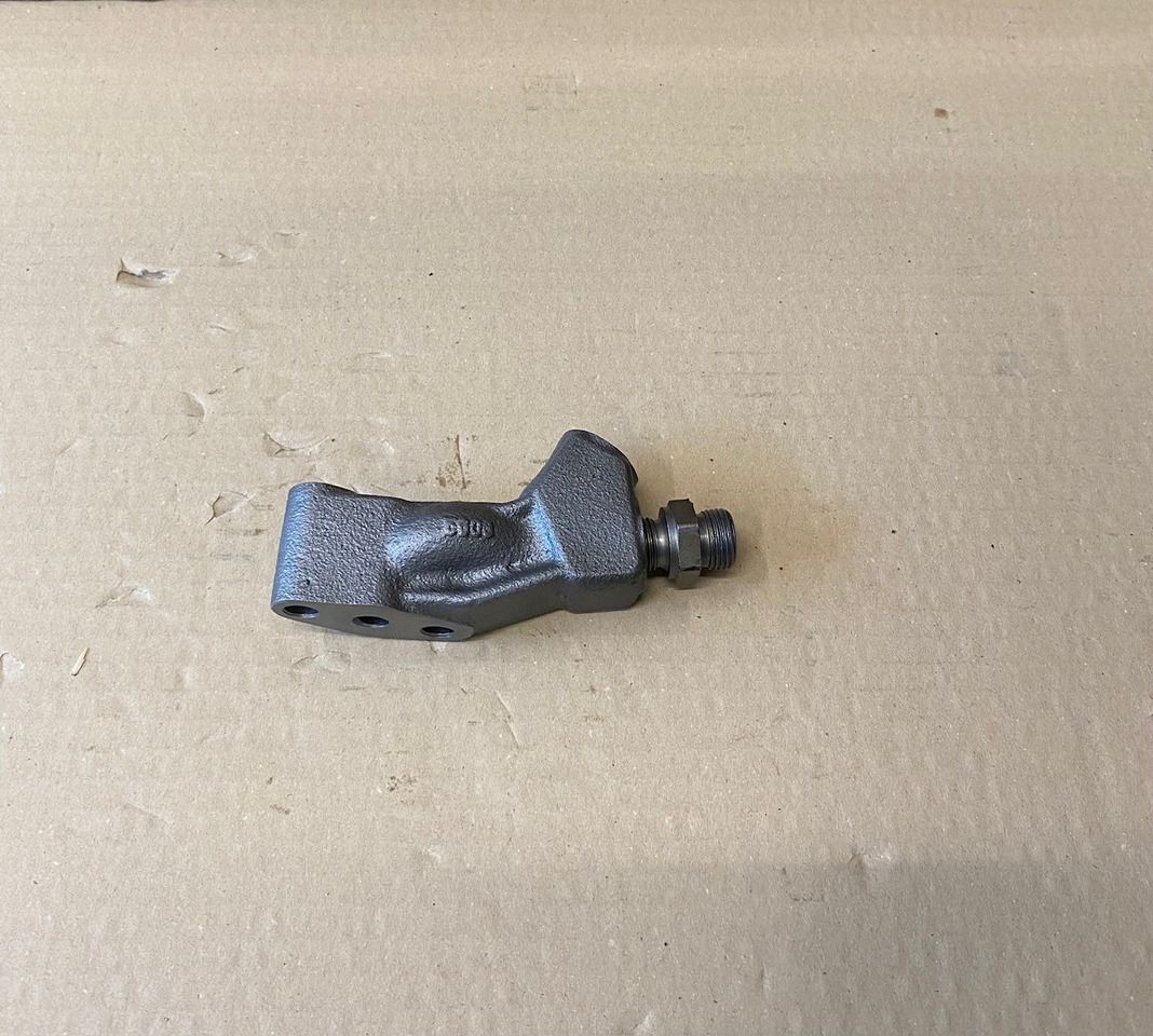 FLANGIA ENTRATA OLIO TURBO MAN 51057150104 - Двигател и части за Камион: снимка 1 FLANGIA ENTRATA OLIO TURBO MAN 51057150104 - Двигател и части за Камион: снимка 1