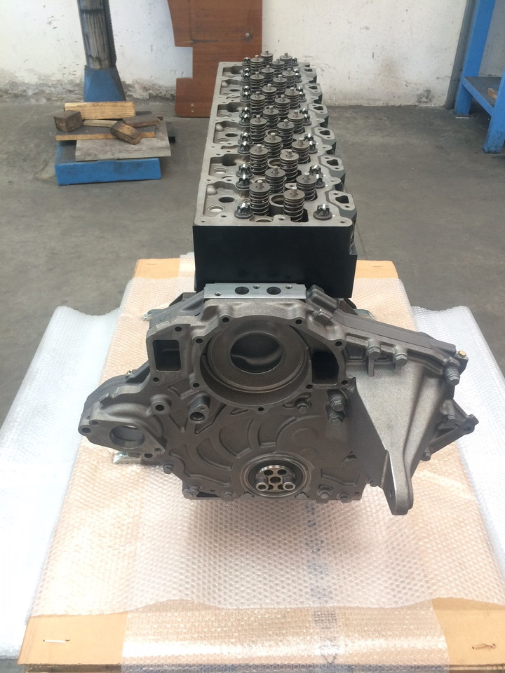 MOTORE MAN D0836LUH41 - 240CV - EURO 3 - BUS - Orizzontale - Двигател за Автобус: снимка 2 MOTORE MAN D0836LUH41 - 240CV - EURO 3 - BUS - Orizzontale - Двигател за Автобус: снимка 2