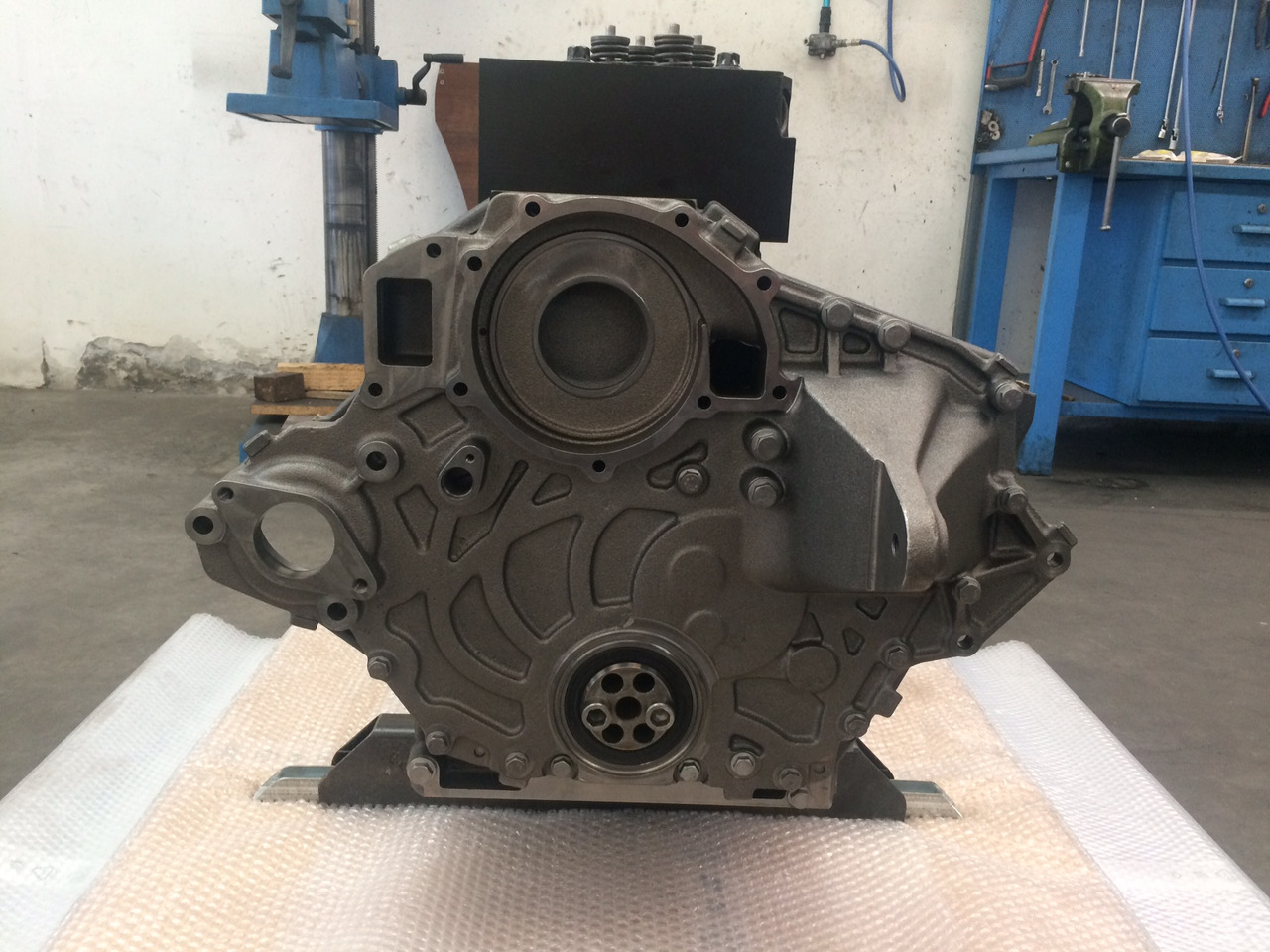 MOTORE MAN D0836LUH41 - 240CV - EURO 3 - BUS - Orizzontale - Двигател за Автобус: снимка 3 MOTORE MAN D0836LUH41 - 240CV - EURO 3 - BUS - Orizzontale - Двигател за Автобус: снимка 3