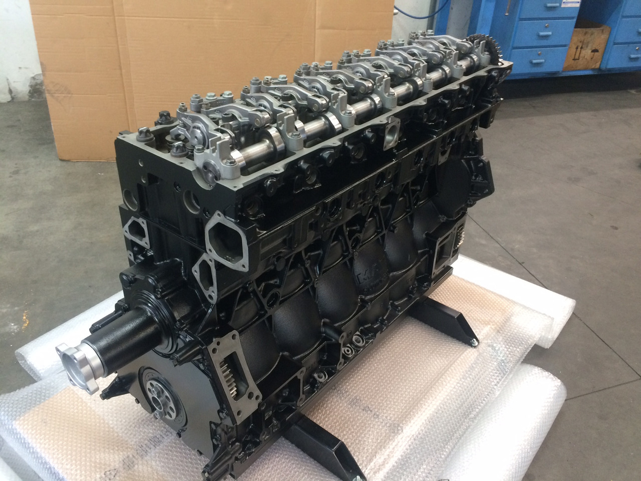 MOTORE MAN D2066LF37 - 400CV - EURO 4 - Двигател: снимка 2 MOTORE MAN D2066LF37 - 400CV - EURO 4 - Двигател: снимка 2