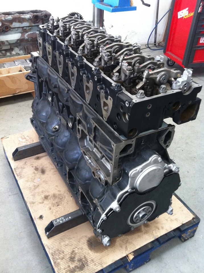 MOTORE MAN D2066LOH07 - 400CV - EURO 4 - Двигател: снимка 2 MOTORE MAN D2066LOH07 - 400CV - EURO 4 - Двигател: снимка 2