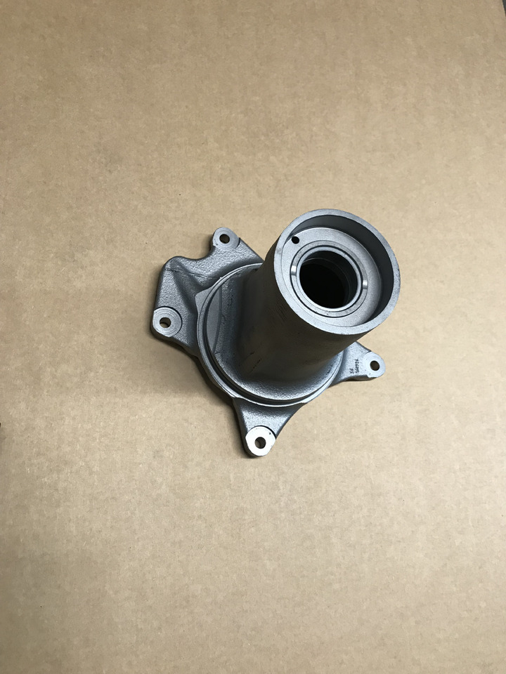 SCATOLA SUPPORTO PORTA VENTILATORE - MOTORI MAN D2066 / MAN D2676 - Вентилатор за Камион: снимка 2 SCATOLA SUPPORTO PORTA VENTILATORE - MOTORI MAN D2066 / MAN D2676 - Вентилатор за Камион: снимка 2