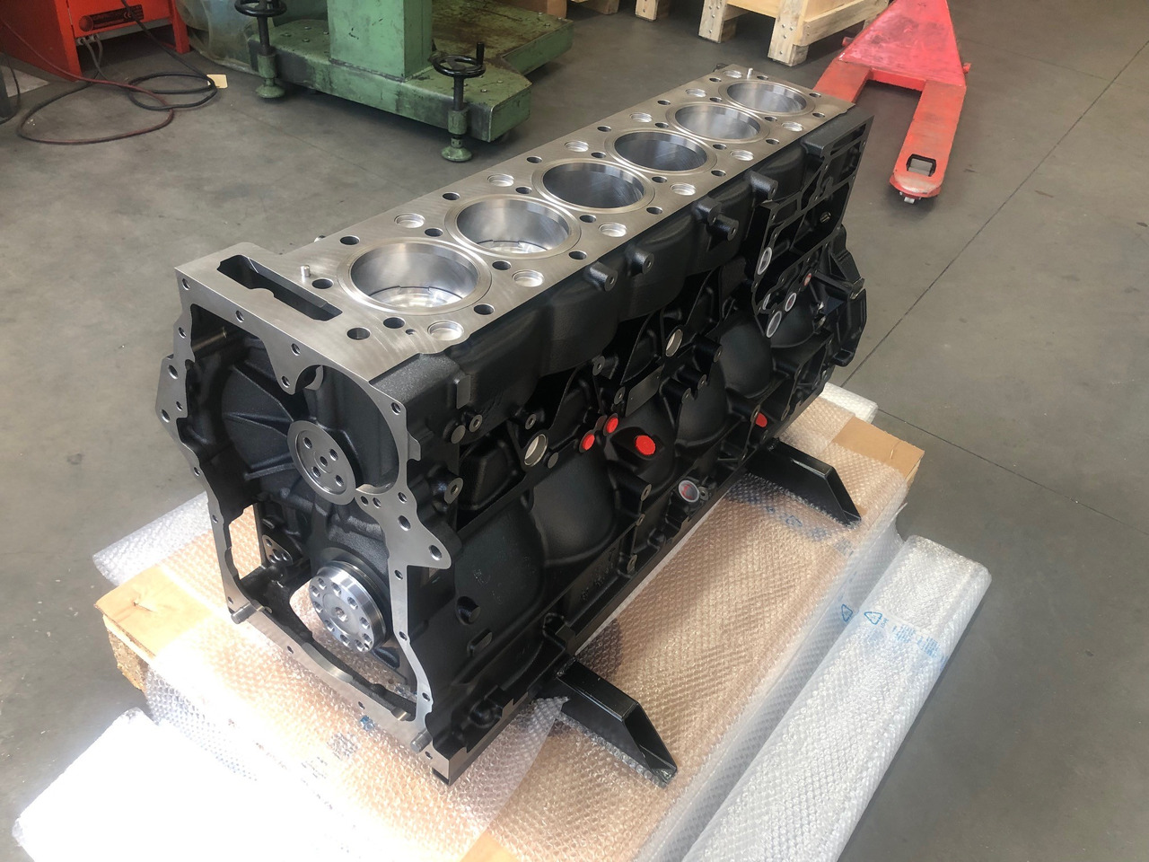 SHORTBLOCK / BLOCCO MOTORE MAN D2066 EURO6 (camion e bus) - Цилиндров блок за Камион: снимка 4 SHORTBLOCK / BLOCCO MOTORE MAN D2066 EURO6 (camion e bus) - Цилиндров блок за Камион: снимка 4