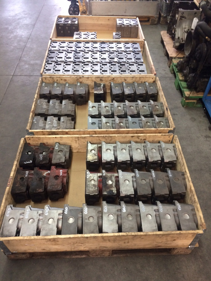 TESTATA MOTORE MAN D2865 / D2866 2V / D2876 2V / D2848 2V / D2840 2V / D2842 2V - Глава на блока: снимка 4 TESTATA MOTORE MAN D2865 / D2866 2V / D2876 2V / D2848 2V / D2840 2V / D2842 2V - Глава на блока: снимка 4