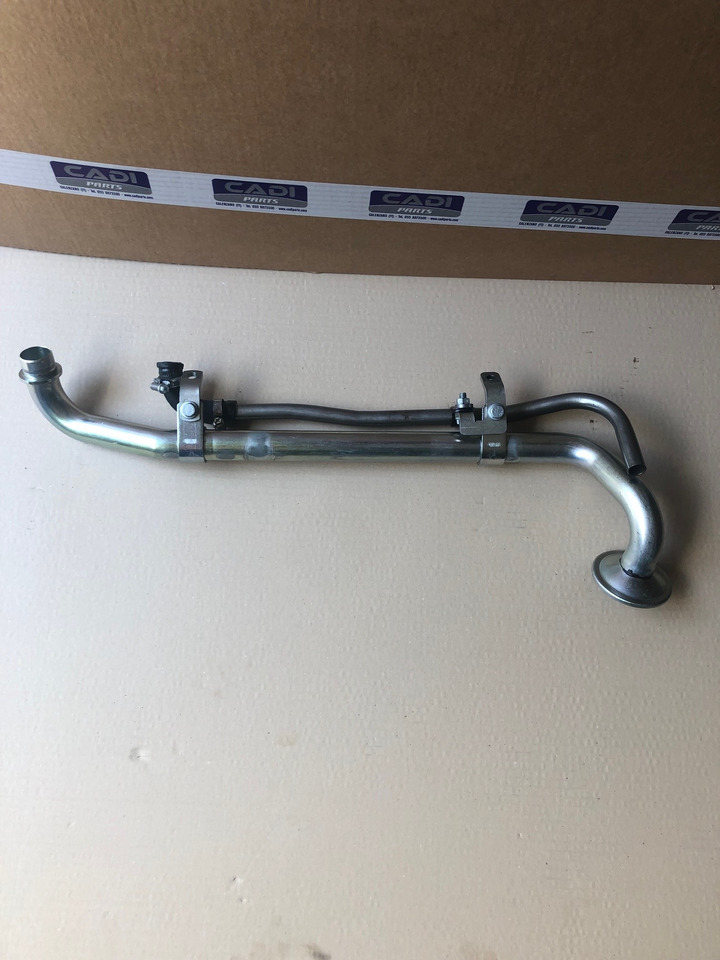 TUBO ASPIRAZIONE OLIO MAN 51057035773 - Двигател и части за Камион: снимка 3 TUBO ASPIRAZIONE OLIO MAN 51057035773 - Двигател и части за Камион: снимка 3