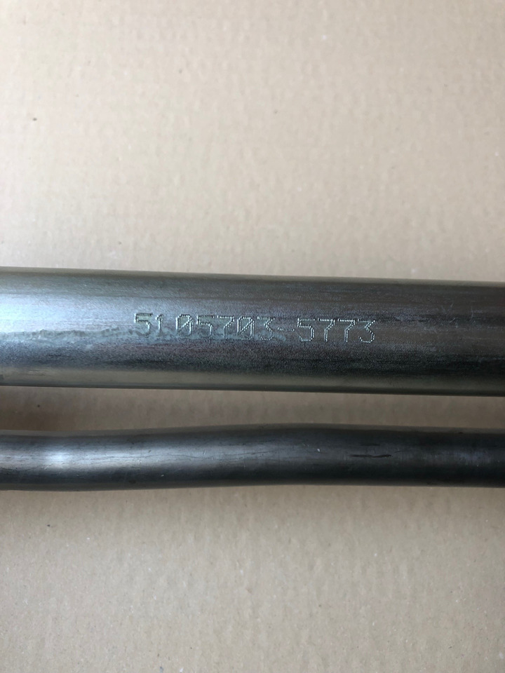 TUBO ASPIRAZIONE OLIO MAN 51057035773 - Двигател и части за Камион: снимка 2 TUBO ASPIRAZIONE OLIO MAN 51057035773 - Двигател и части за Камион: снимка 2