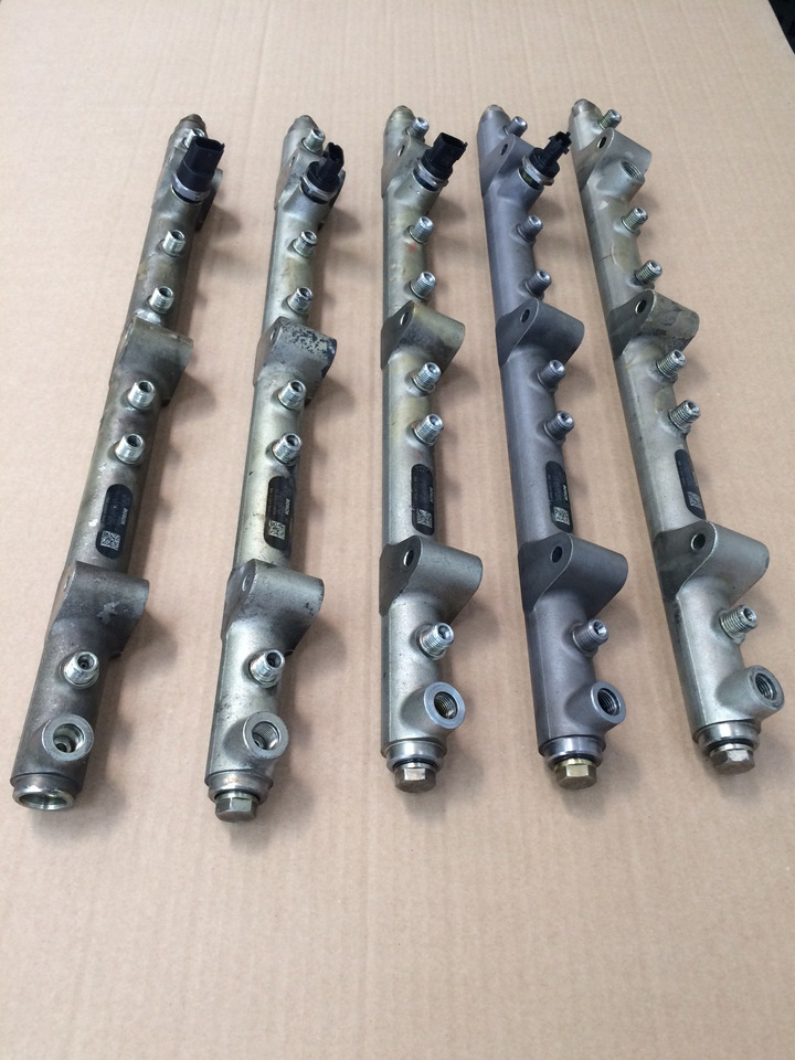 TUBO PRESSIONE COMMON RAIL MAN 51103116054 - Горивна система: снимка 2 TUBO PRESSIONE COMMON RAIL MAN 51103116054 - Горивна система: снимка 2