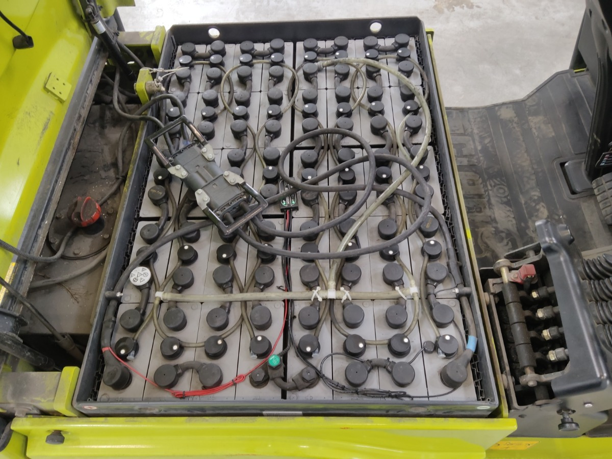 Clark GEX25 - Електрокар: снимка 4 Clark GEX25 - Електрокар: снимка 4