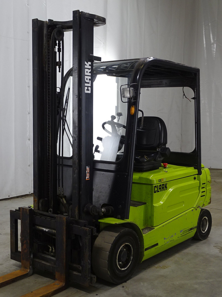 Clark GEX30 - Електрокар: снимка 1 Clark GEX30 - Електрокар: снимка 1