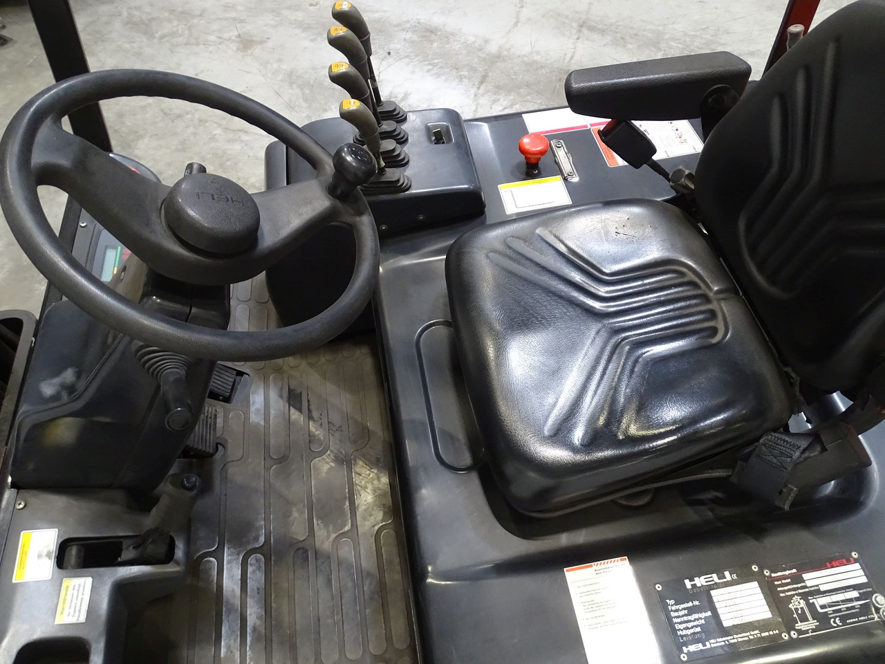 Heli CPD35G1 - Електрокар: снимка 3 Heli CPD35G1 - Електрокар: снимка 3