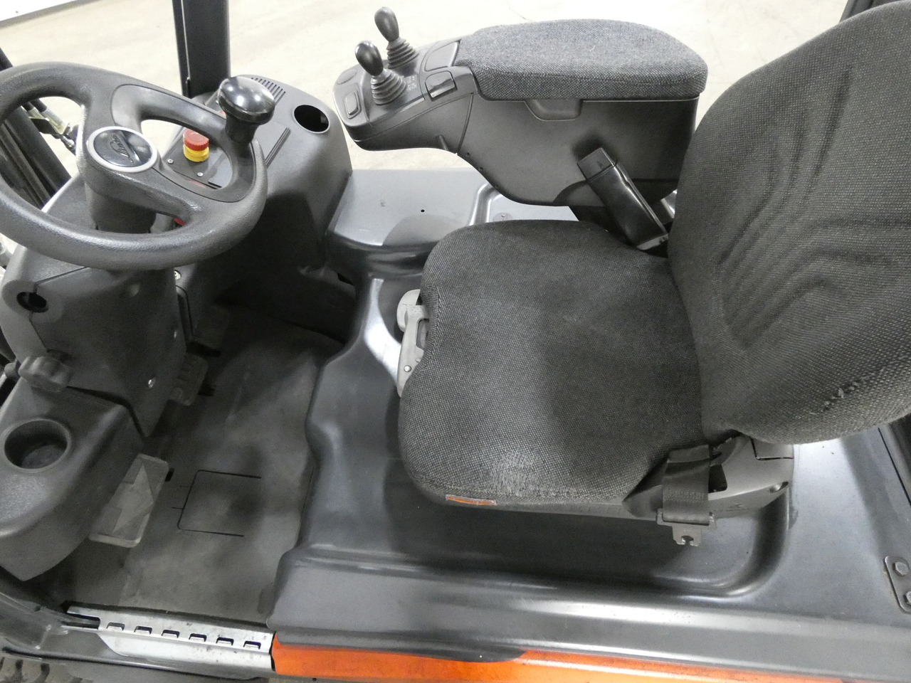 Linde E18-02EX - Електрокар: снимка 3 Linde E18-02EX - Електрокар: снимка 3
