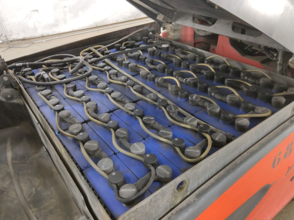 Linde E30L-01 - Електрокар: снимка 4 Linde E30L-01 - Електрокар: снимка 4