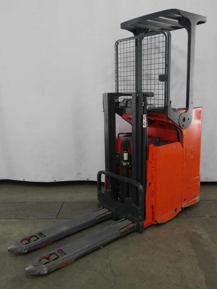 Linde L12LS - Стакер: снимка 1 Linde L12LS - Стакер: снимка 1