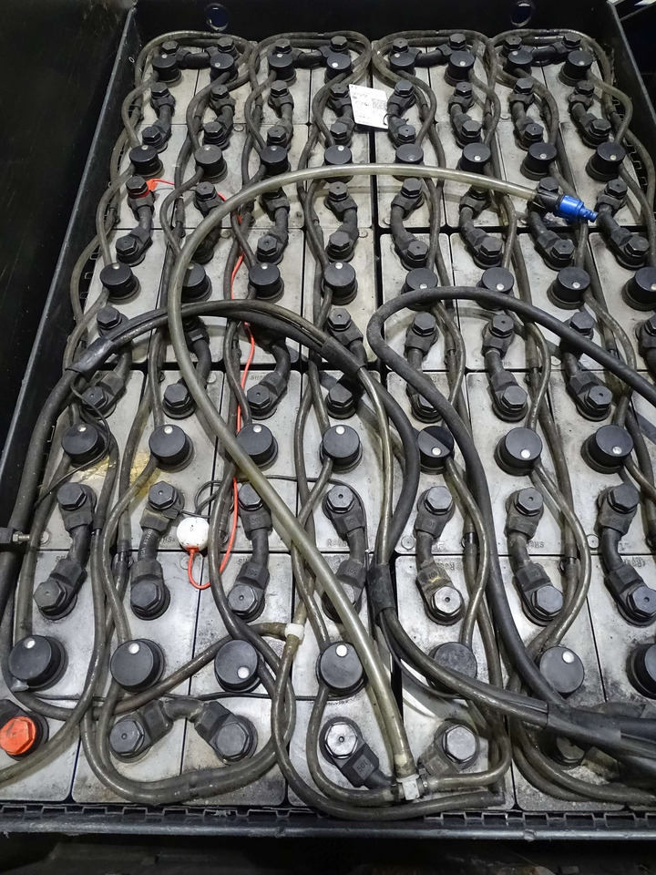 Linde P250 - Електрически влекач: снимка 4 Linde P250 - Електрически влекач: снимка 4