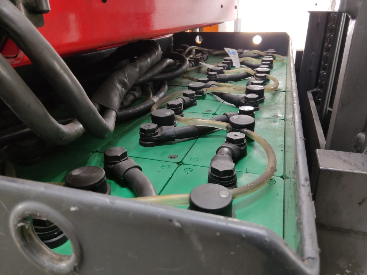 Linde R25F - Ричтрак: снимка 4 Linde R25F - Ричтрак: снимка 4