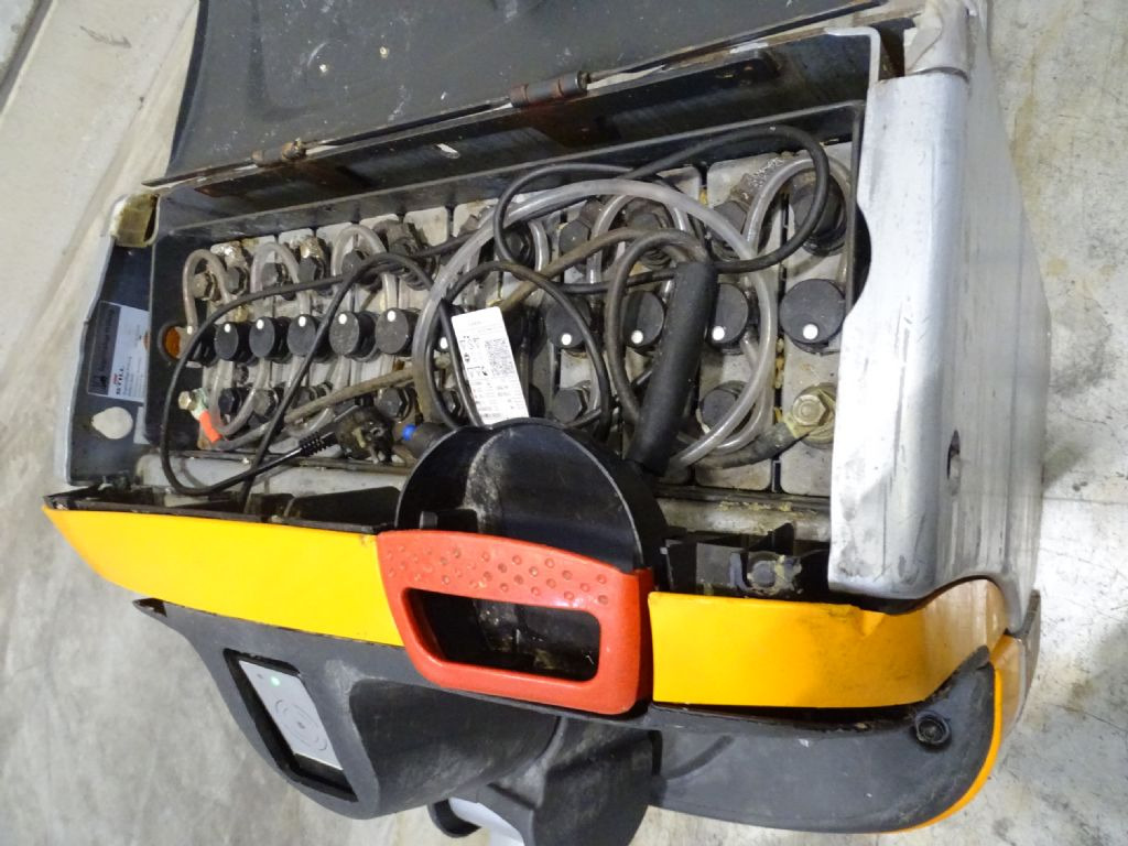 Still EXU18 - Палетна количка: снимка 4 Still EXU18 - Палетна количка: снимка 4