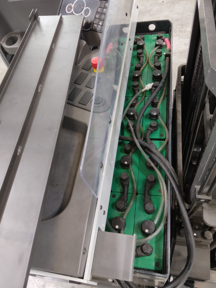 UniCarriers ULS140DTFVXE675 - Ричтрак: снимка 4 UniCarriers ULS140DTFVXE675 - Ричтрак: снимка 4