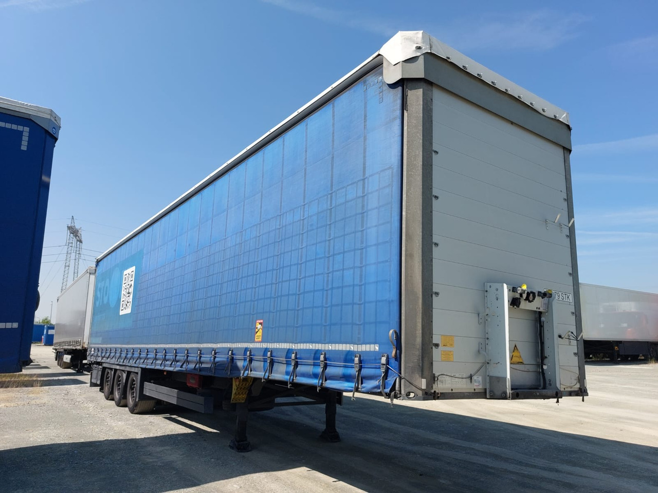 Schmitz Cargobull SCB*S3B - Брезентово полуремарке: снимка 3 Schmitz Cargobull SCB*S3B - Брезентово полуремарке: снимка 3