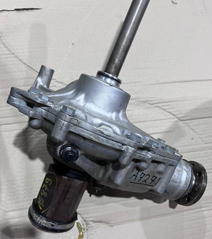 BMW 7558153 FRONT DIFFERENTIAL - Скоростна кутия и части за Друга техника: снимка 3 BMW 7558153 FRONT DIFFERENTIAL - Скоростна кутия и части за Друга техника: снимка 3