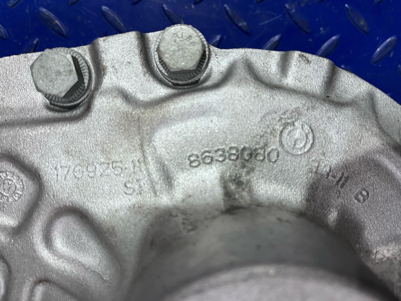 BMW BMW Front Axle Differential 8635870 - Диференциал: снимка 4 BMW BMW Front Axle Differential 8635870 - Диференциал: снимка 4