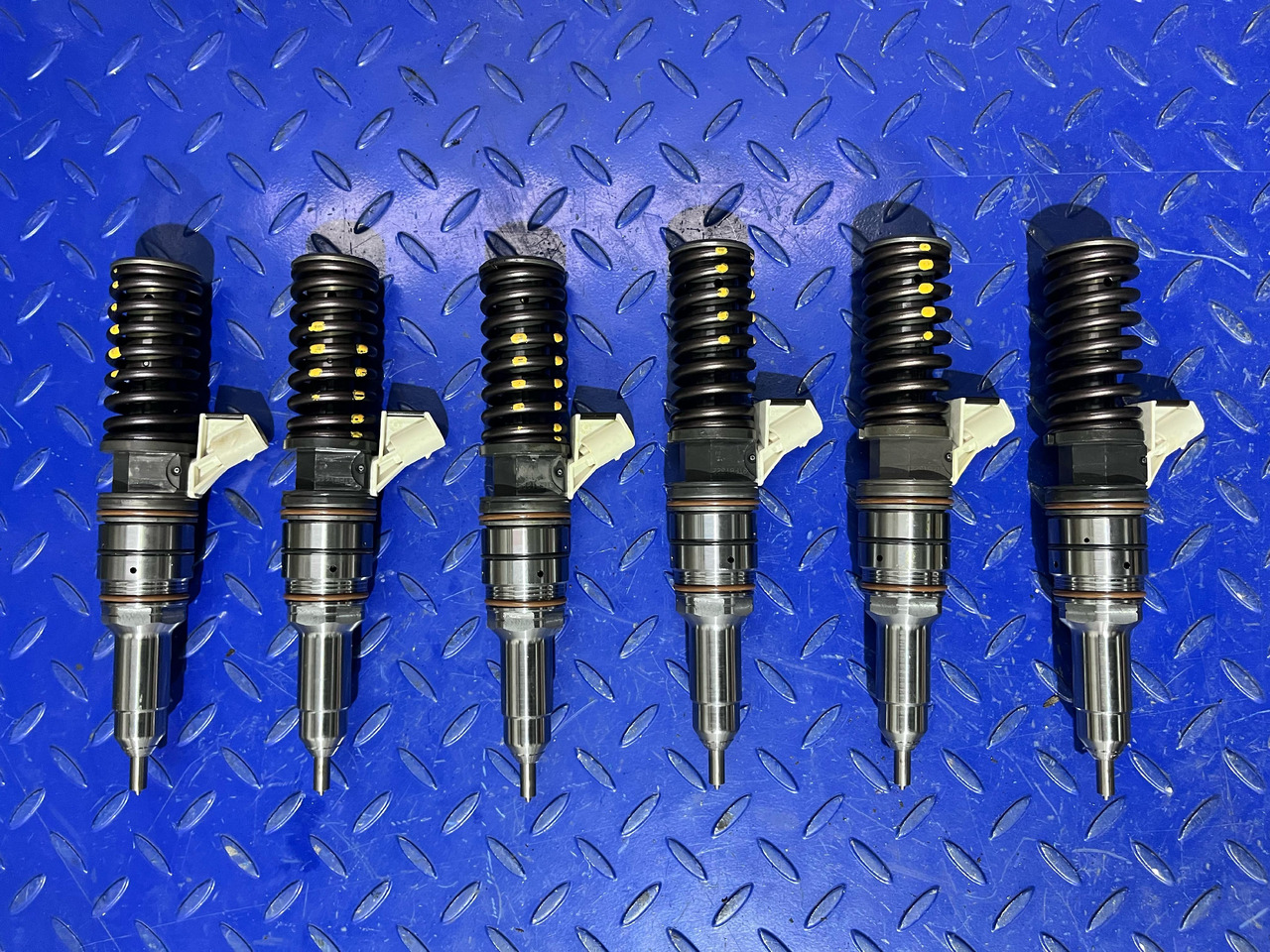 BOSCH Pump Nozzle Iveco 504287069 - Инжектор: снимка 1 BOSCH Pump Nozzle Iveco 504287069 - Инжектор: снимка 1