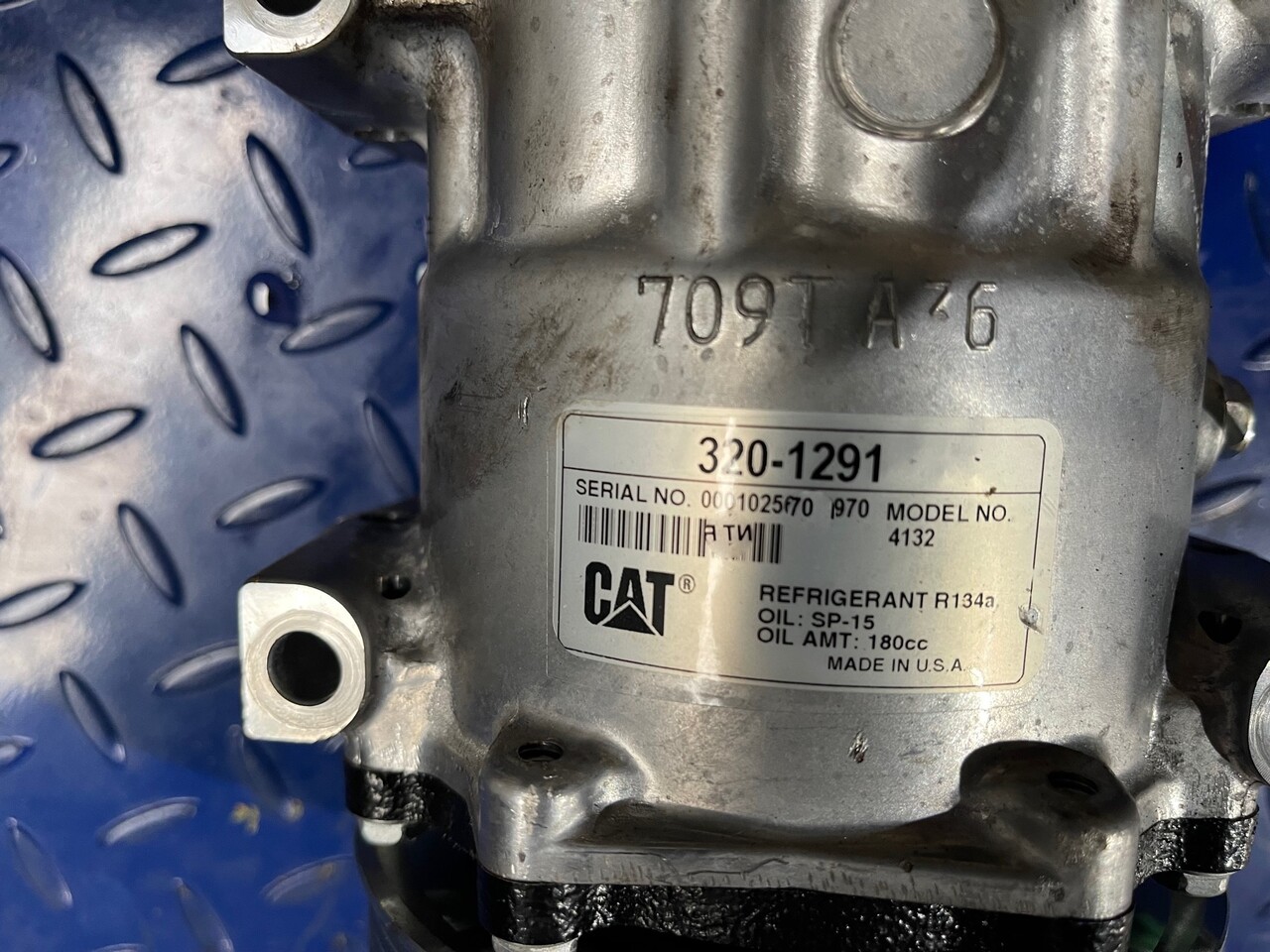 CAT 320-1291 Clima compressor - Компресор климатик за Строителна техника: снимка 3 CAT 320-1291 Clima compressor - Компресор климатик за Строителна техника: снимка 3