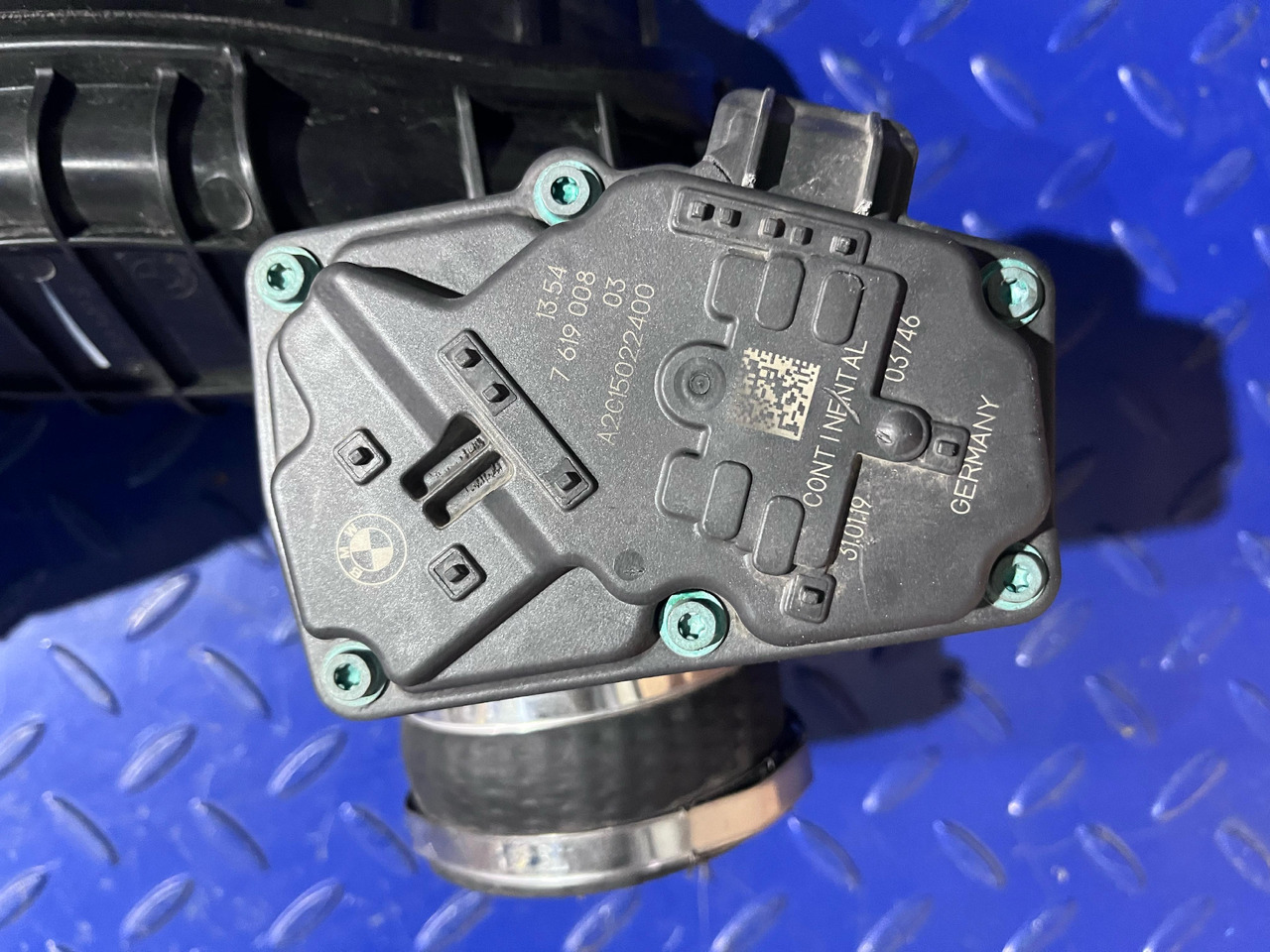 CONTINENTAL BMW 7619008 8601612 with throttle - Всмукателен колектор: снимка 4 CONTINENTAL BMW 7619008 8601612 with throttle - Всмукателен колектор: снимка 4