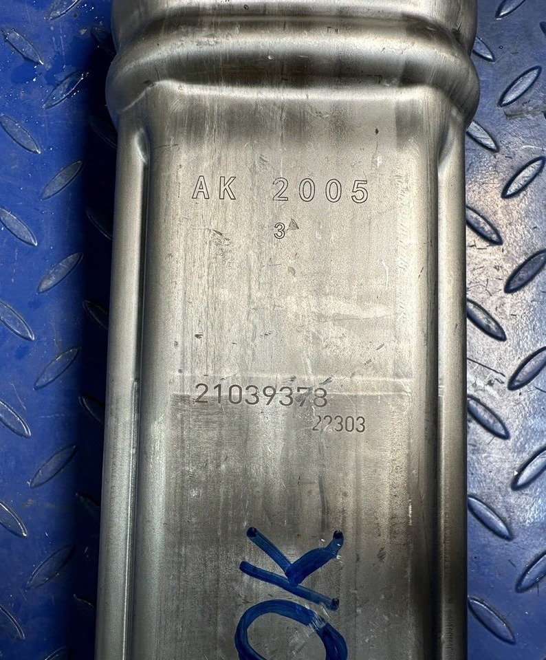 DETROIT DD15 A4721401575 - EGR охладител за Камион: снимка 3 DETROIT DD15 A4721401575 - EGR охладител за Камион: снимка 3