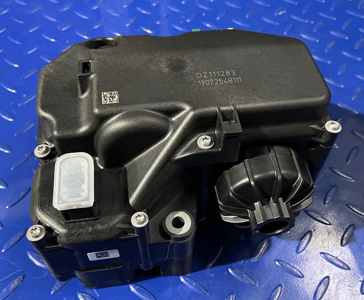 John Deere 8400 Harvester SCR Pump DZ111283 - Изпускателна система за Комбайн: снимка 1 John Deere 8400 Harvester SCR Pump DZ111283 - Изпускателна система за Комбайн: снимка 1