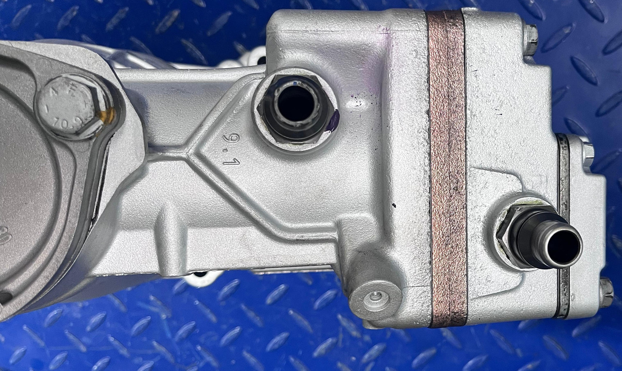 Mercedes Actros MP4 Air Compressor Euro 6 A4701302015 Reconditioned - Компресор за Камион: снимка 4 Mercedes Actros MP4 Air Compressor Euro 6 A4701302015 Reconditioned - Компресор за Камион: снимка 4