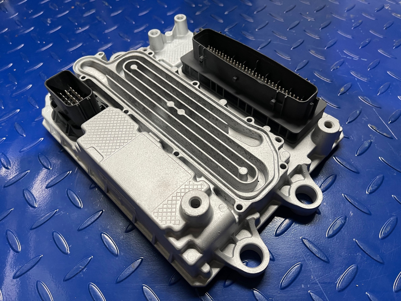 Mercedes Actros MP4 Atego Antos MCM 2.1 A0014469535 Euro 6 ECU REMAN - Блок за управление за Камион: снимка 2 Mercedes Actros MP4 Atego Antos MCM 2.1 A0014469535 Euro 6 ECU REMAN - Блок за управление за Камион: снимка 2