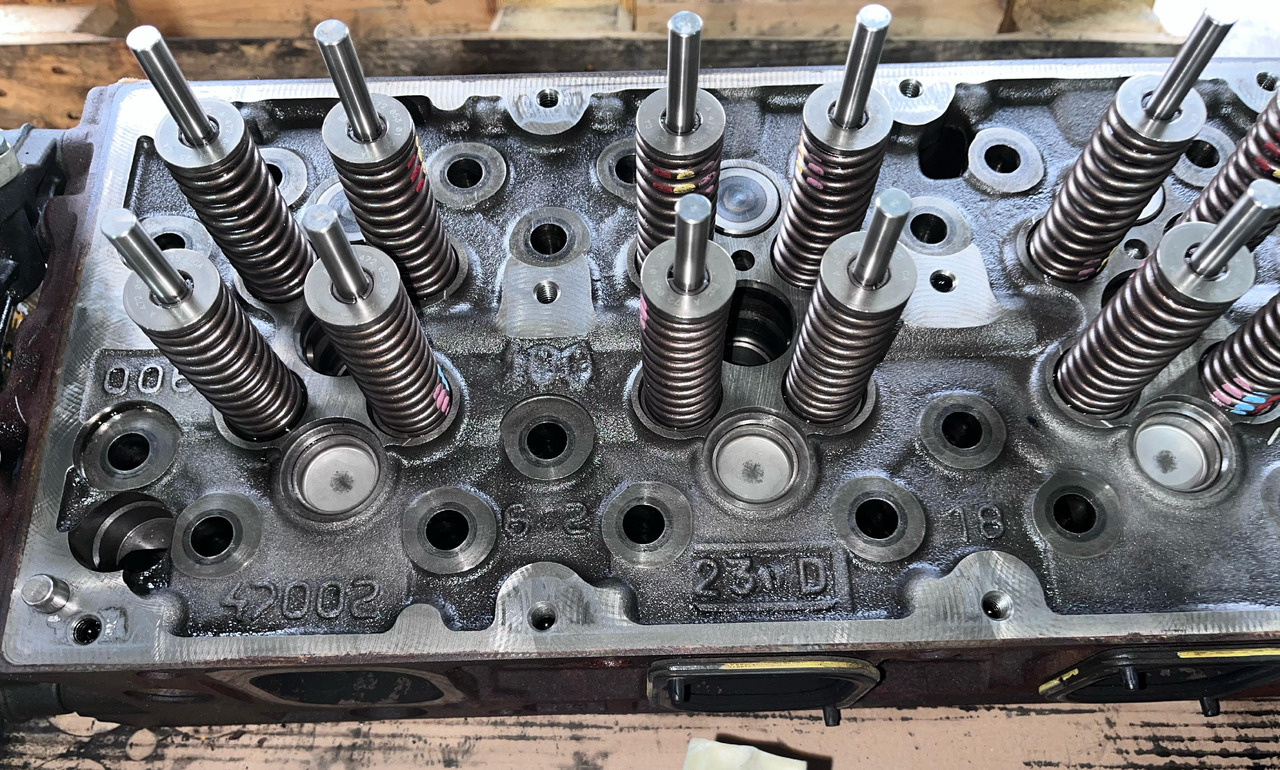Mercedes Actros MP4 Euro 6 Cylinderhead OM470 - Двигател и части за Камион: снимка 5 Mercedes Actros MP4 Euro 6 Cylinderhead OM470 - Двигател и части за Камион: снимка 5