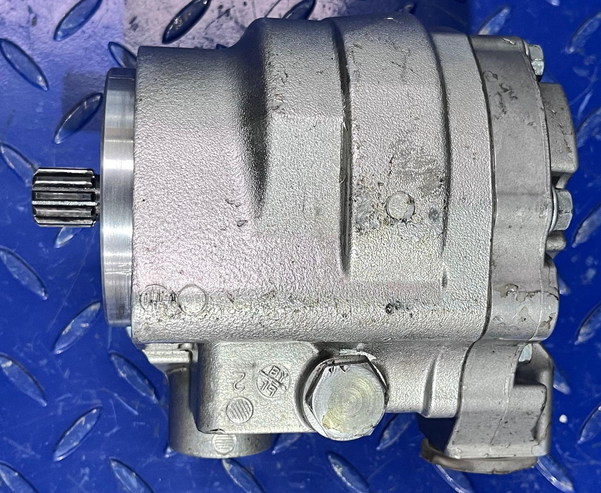 Mercedes Actros MP4 Servo Pump A9604600280 - Помпа на хидроусилвателя за Камион: снимка 2 Mercedes Actros MP4 Servo Pump A9604600280 - Помпа на хидроусилвателя за Камион: снимка 2