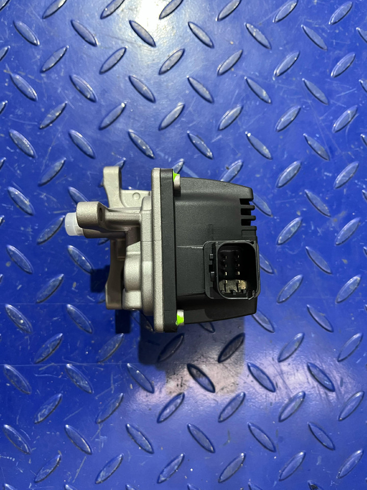 Mercedes Benz Actros, Arocs, Axor Euro 6 Adblue Doser Unit - Изпускателна система за Камион: снимка 3 Mercedes Benz Actros, Arocs, Axor Euro 6 Adblue Doser Unit - Изпускателна система за Камион: снимка 3