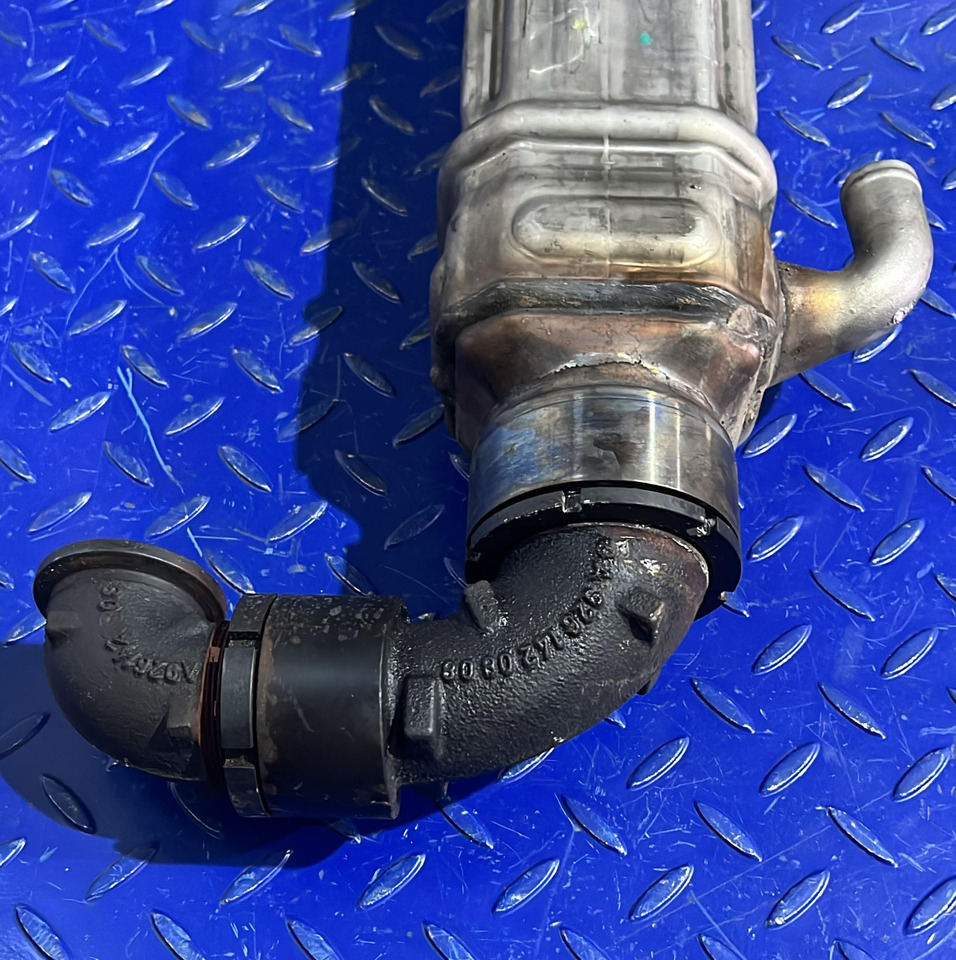 Mercedes Benz /DETROIT EGR OM926 A9261420679 (A9261420379) - EGR охладител: снимка 4 Mercedes Benz /DETROIT EGR OM926 A9261420679 (A9261420379) - EGR охладител: снимка 4
