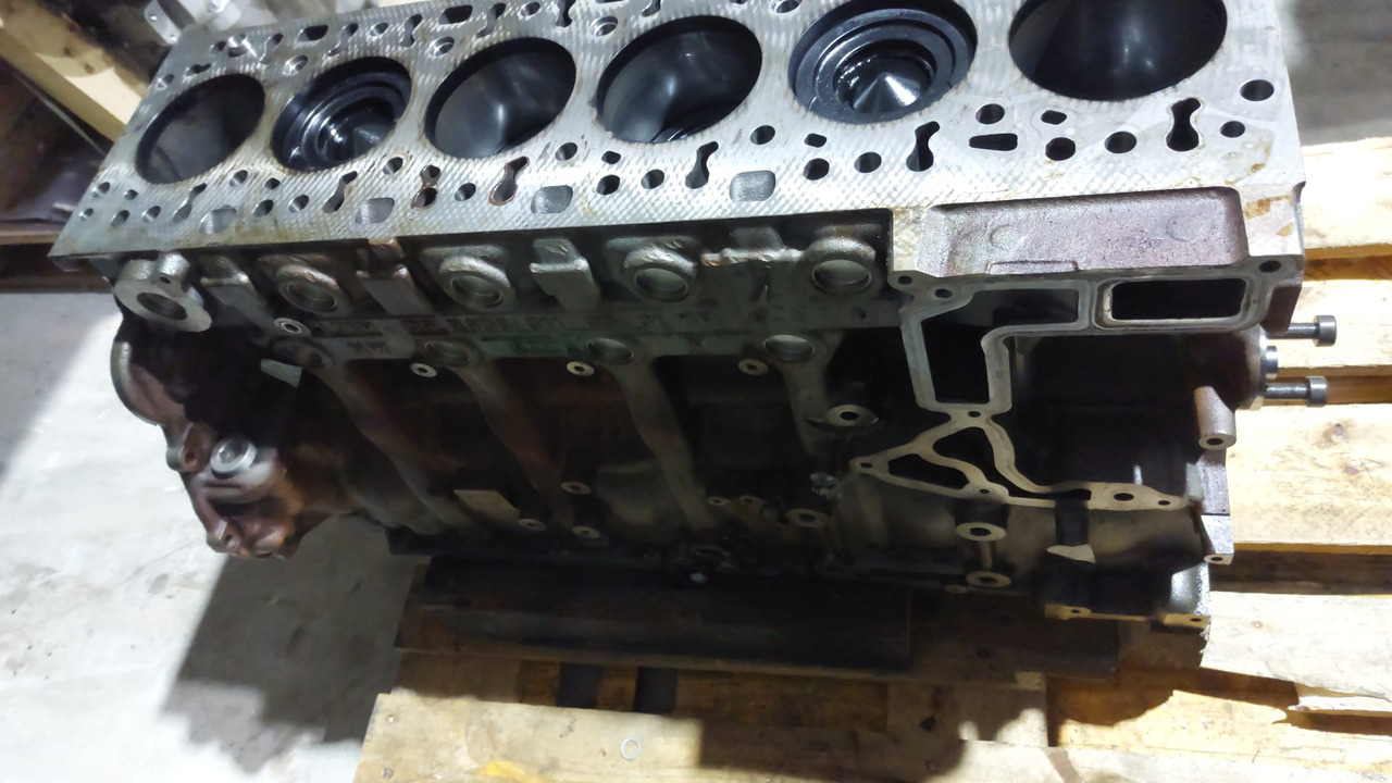Mercedes Citaro M 936 G natural-gas engine CNG - Резервни части за Автобус: снимка 4 Mercedes Citaro M 936 G natural-gas engine CNG - Резервни части за Автобус: снимка 4