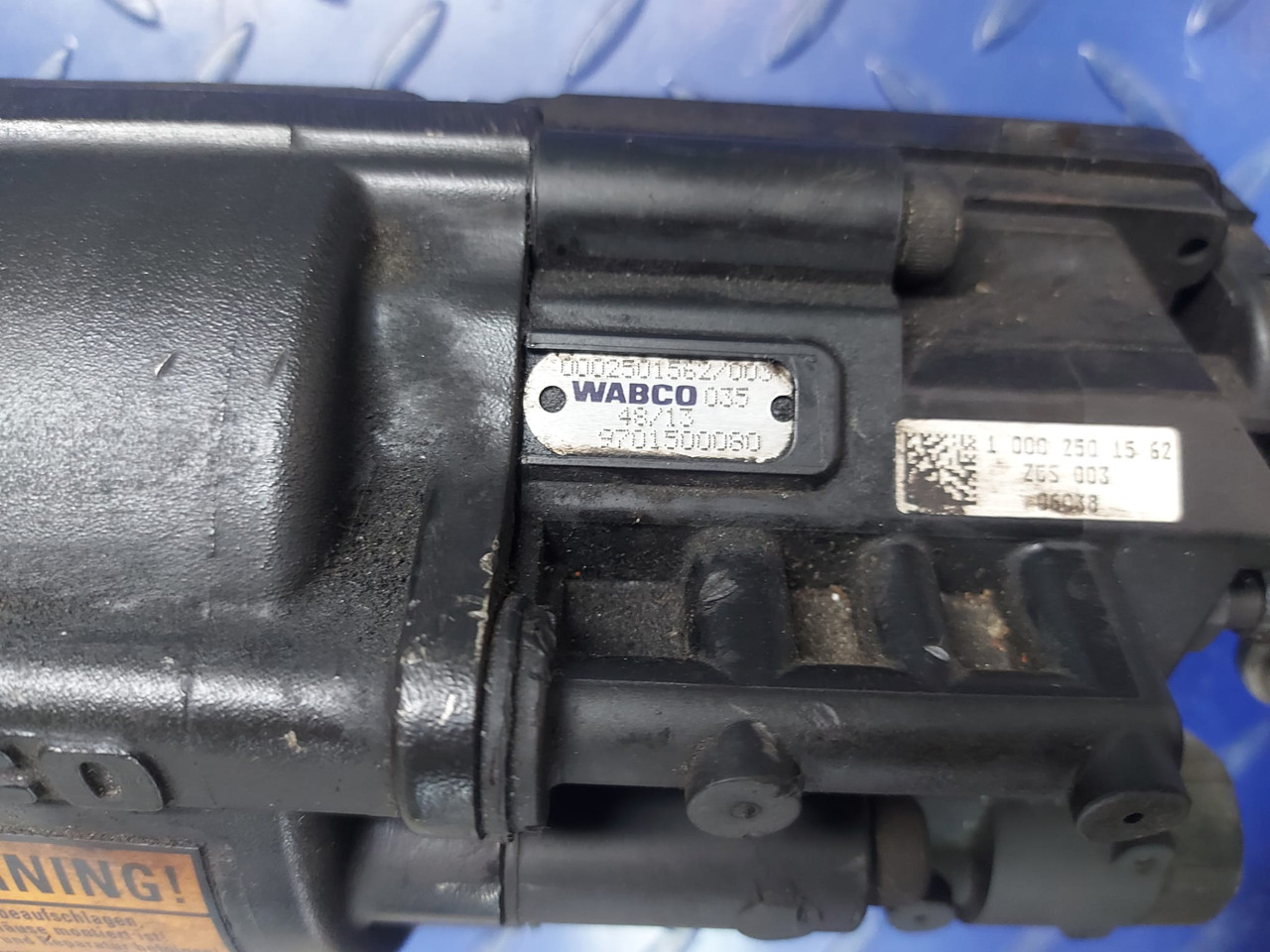 WABCO 9701500080 FUSO (MITSUBISHI)MX912186 MERCEDES-BENZA0002501562 - Съединител и части за Камион: снимка 2 WABCO 9701500080 FUSO (MITSUBISHI)MX912186 MERCEDES-BENZA0002501562 - Съединител и части за Камион: снимка 2