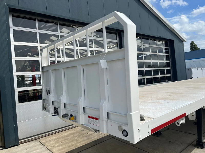 Нови Бордово полуремарке/ Платформа CIMC 3-axle Flatbed Semi-Trailer: снимка 8