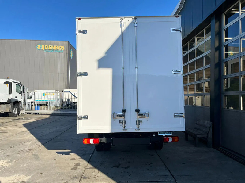 Mercedes-Benz Accelo 915 4x2 Closed Cargo Truck - Камион фургон: снимка 5 Mercedes-Benz Accelo 915 4x2 Closed Cargo Truck - Камион фургон: снимка 5