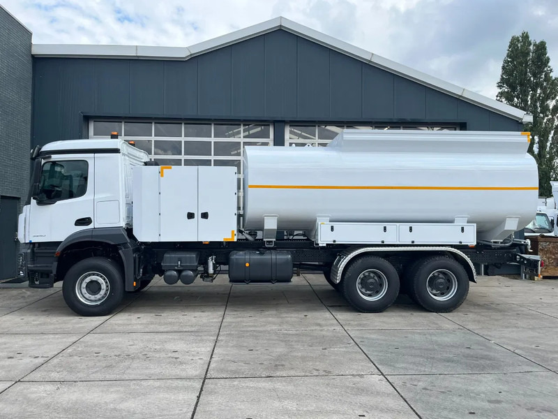 Mercedes-Benz Arocs 3340 6x4 Water Tank Truck - Камион цистерна: снимка 2 Mercedes-Benz Arocs 3340 6x4 Water Tank Truck - Камион цистерна: снимка 2