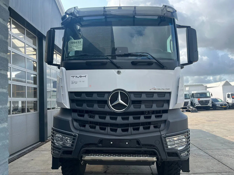 Mercedes-Benz Arocs 3340 A 6x6 Cargo Truck - Камион с брезент: снимка 4 Mercedes-Benz Arocs 3340 A 6x6 Cargo Truck - Камион с брезент: снимка 4