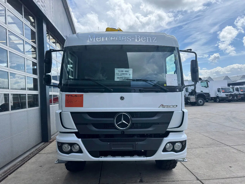 Mercedes-Benz Atego Atego 1725 4x4 Flatbed with Hyva HB120 Crane - Камион с кран: снимка 2 Mercedes-Benz Atego Atego 1725 4x4 Flatbed with Hyva HB120 Crane - Камион с кран: снимка 2