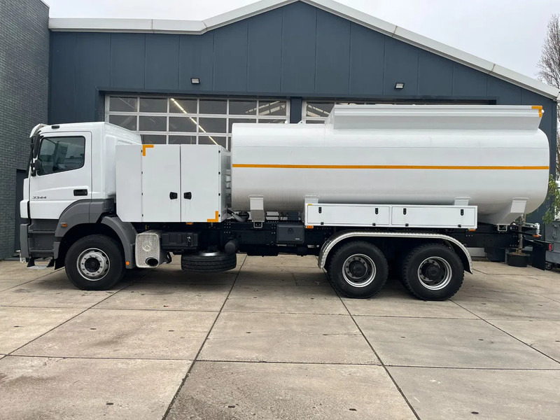 Mercedes-Benz Axor 3344 6x4 Water Tank Truck - Камион цистерна: снимка 2 Mercedes-Benz Axor 3344 6x4 Water Tank Truck - Камион цистерна: снимка 2