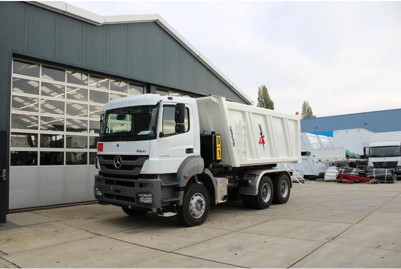 Mercedes-Benz Axor 3344 K 6x4 Tipper Truck - Самосвал камион: снимка 2 Mercedes-Benz Axor 3344 K 6x4 Tipper Truck - Самосвал камион: снимка 2