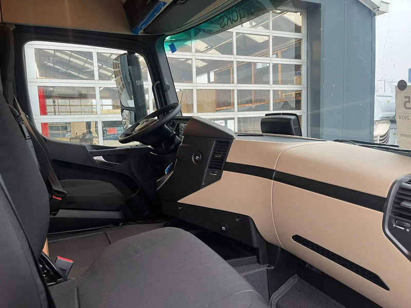 Нови Влекач Mercedes-Benz Actros 2045 S 4x2 Tractor Head: снимка 18