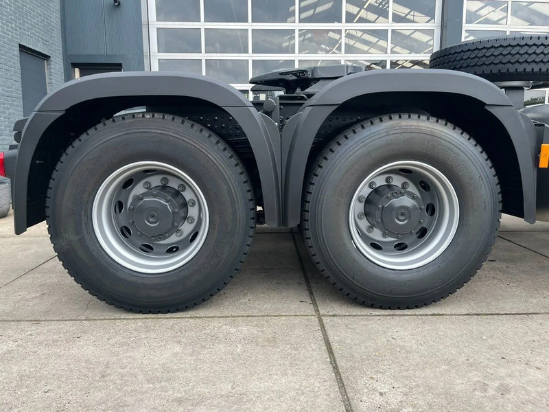 Лизинг на Mercedes-Benz Actros 3348 S 6x4 Tractor Head Mercedes-Benz Actros 3348 S 6x4 Tractor Head: снимка 14