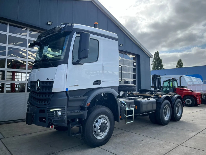 Mercedes-Benz Arocs 4058 AS 6x6 Tractor Head 180T Push Pull EURO-5 - Влекач: снимка 1 Mercedes-Benz Arocs 4058 AS 6x6 Tractor Head 180T Push Pull EURO-5 - Влекач: снимка 1