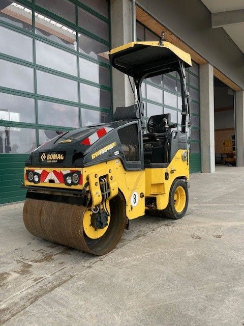 BOMAG BW 100 AC-5 - Комбиниран валяк: снимка 2 BOMAG BW 100 AC-5 - Комбиниран валяк: снимка 2
