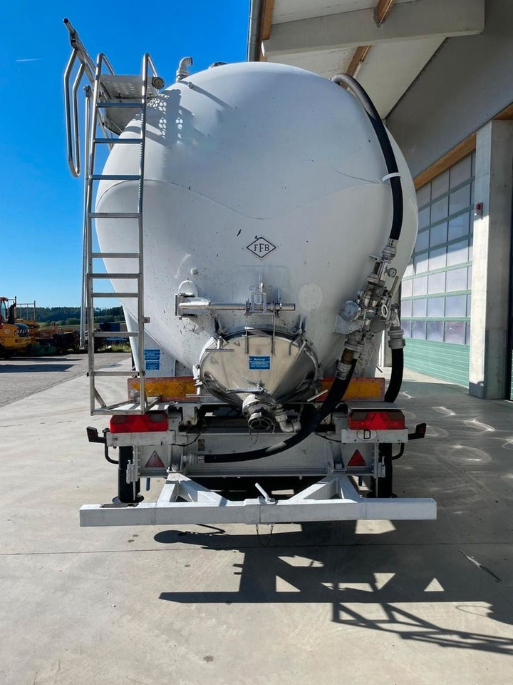 Feldbinder KIP 60 3 - Цистерна за насипни товари: снимка 2 Feldbinder KIP 60 3 - Цистерна за насипни товари: снимка 2