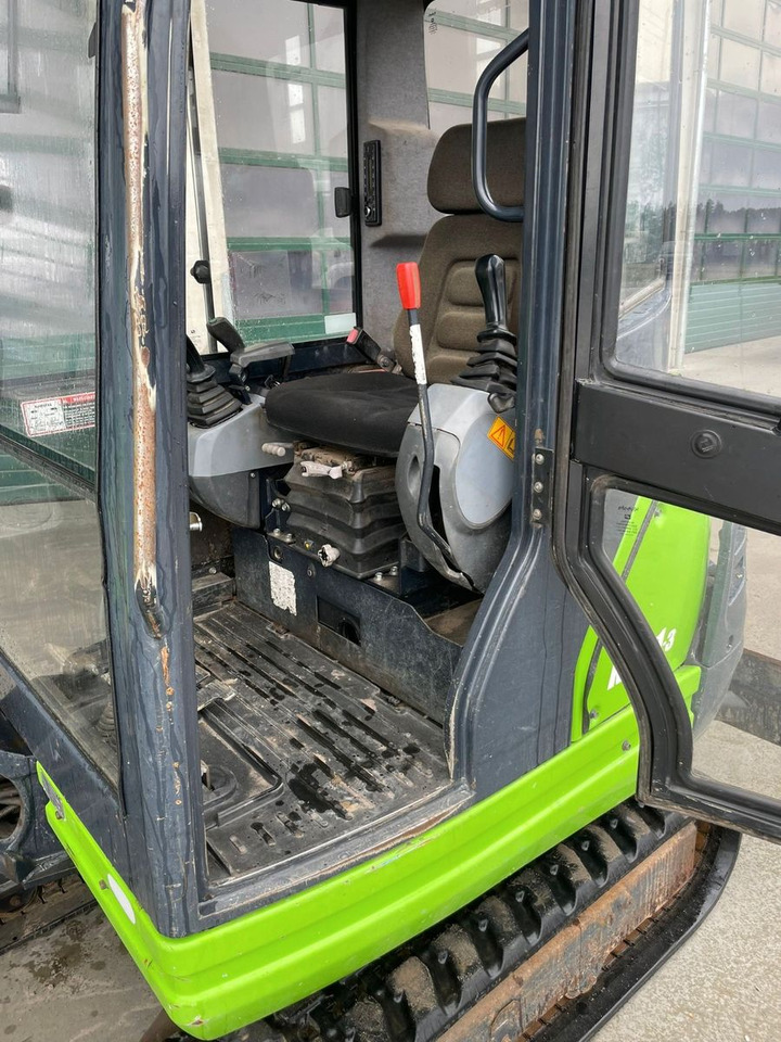 Kubota KX61-3 - Мини багер: снимка 4 Kubota KX61-3 - Мини багер: снимка 4